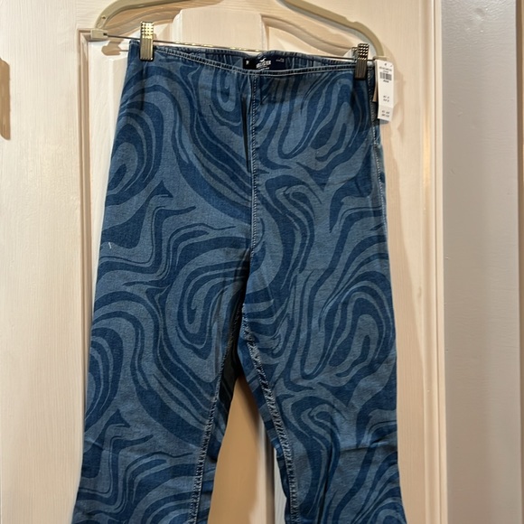 Jeans - Picture 7 of 7